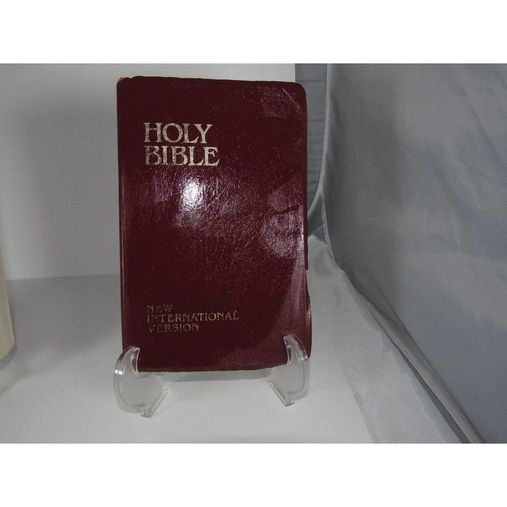 Good News Bible Today's English Version Holy Bible 1982 International‎ Bible